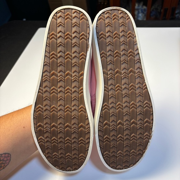 EUC - REVITALIGN Women's Esplanade Canvas Sneaker in PINK (no insole) US 10 - Picture 10 of 12